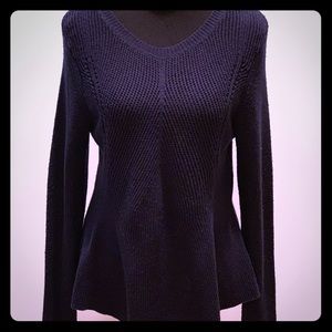 CUPCAKES & CASHMERE Peplum sweater. XL
